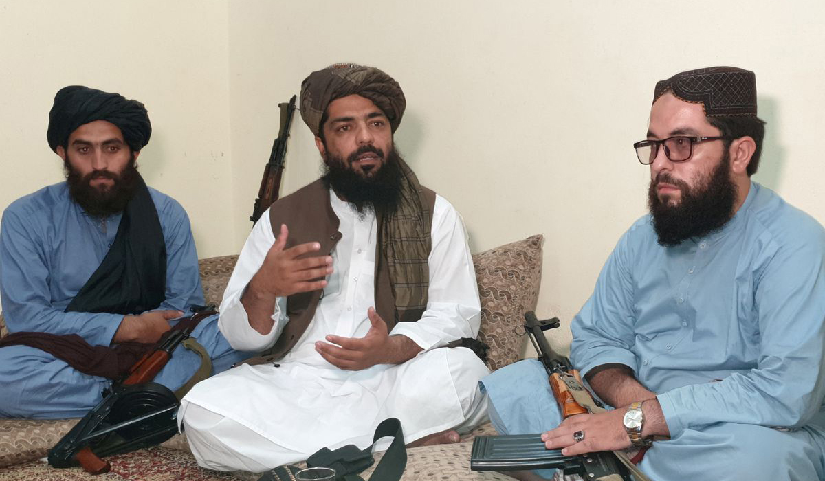 Waheedullah Hashimi (C) a senior Taliban commander